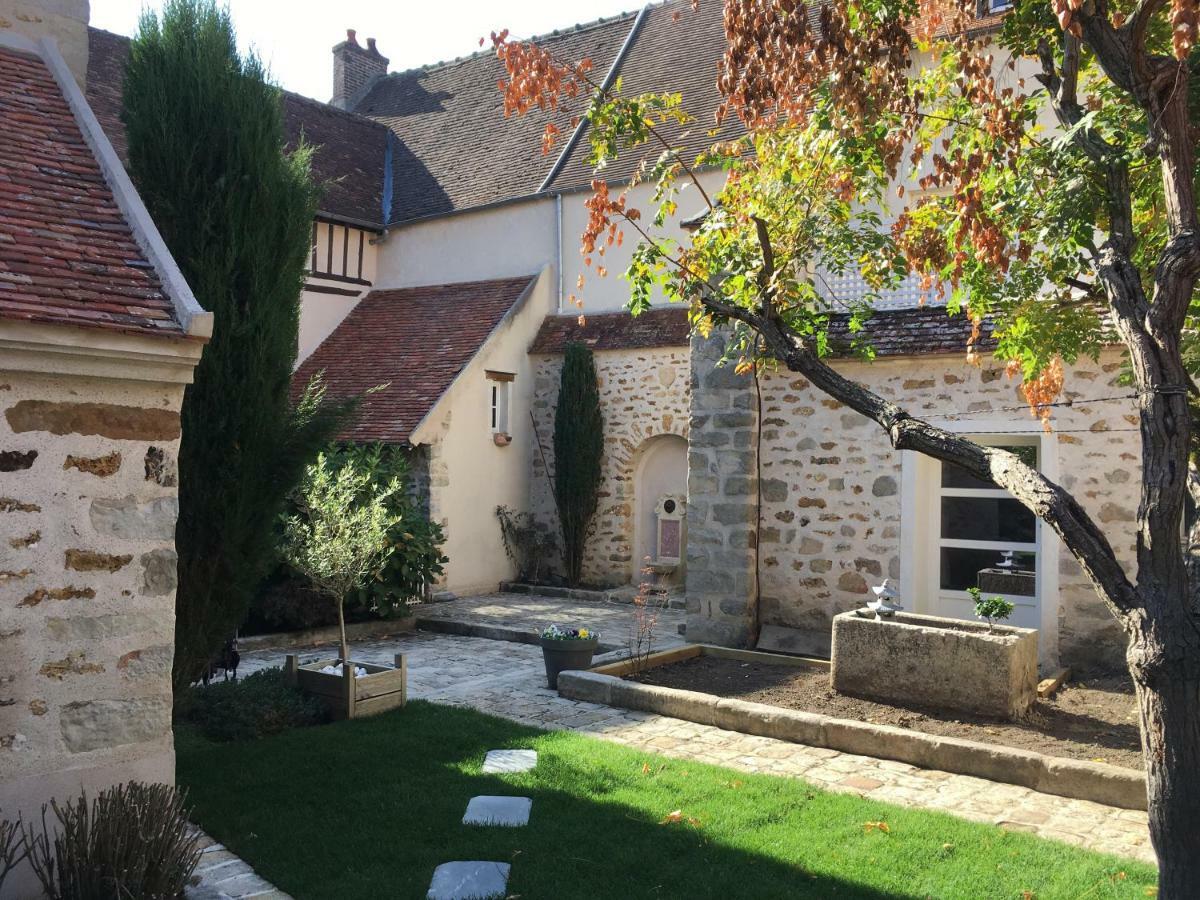 La Maison d'Emilie - Chambres d'hôtes Chaumes-en-Brie Exterior foto